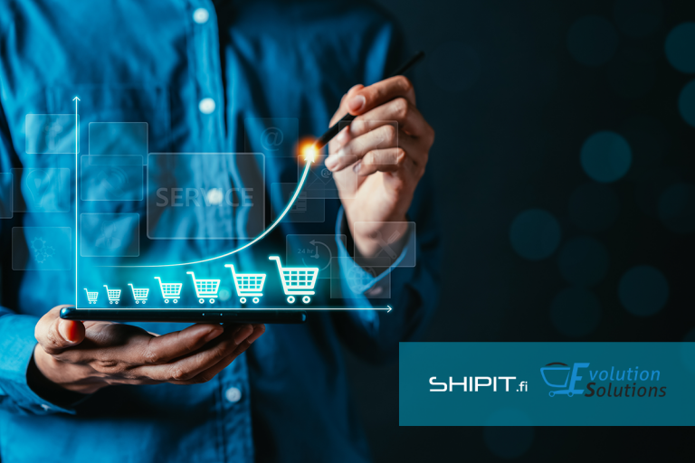 Henkilö pitelee tablettia, jonka yläpuolella näkyy ostoskärryikoneista muodostuva kasvava kaavio. Kuvassa myös Shipit.fi- ja Evolution Solutions -logot.