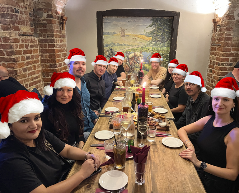 Rauhallista joulua ja upeaa uutta vuotta!